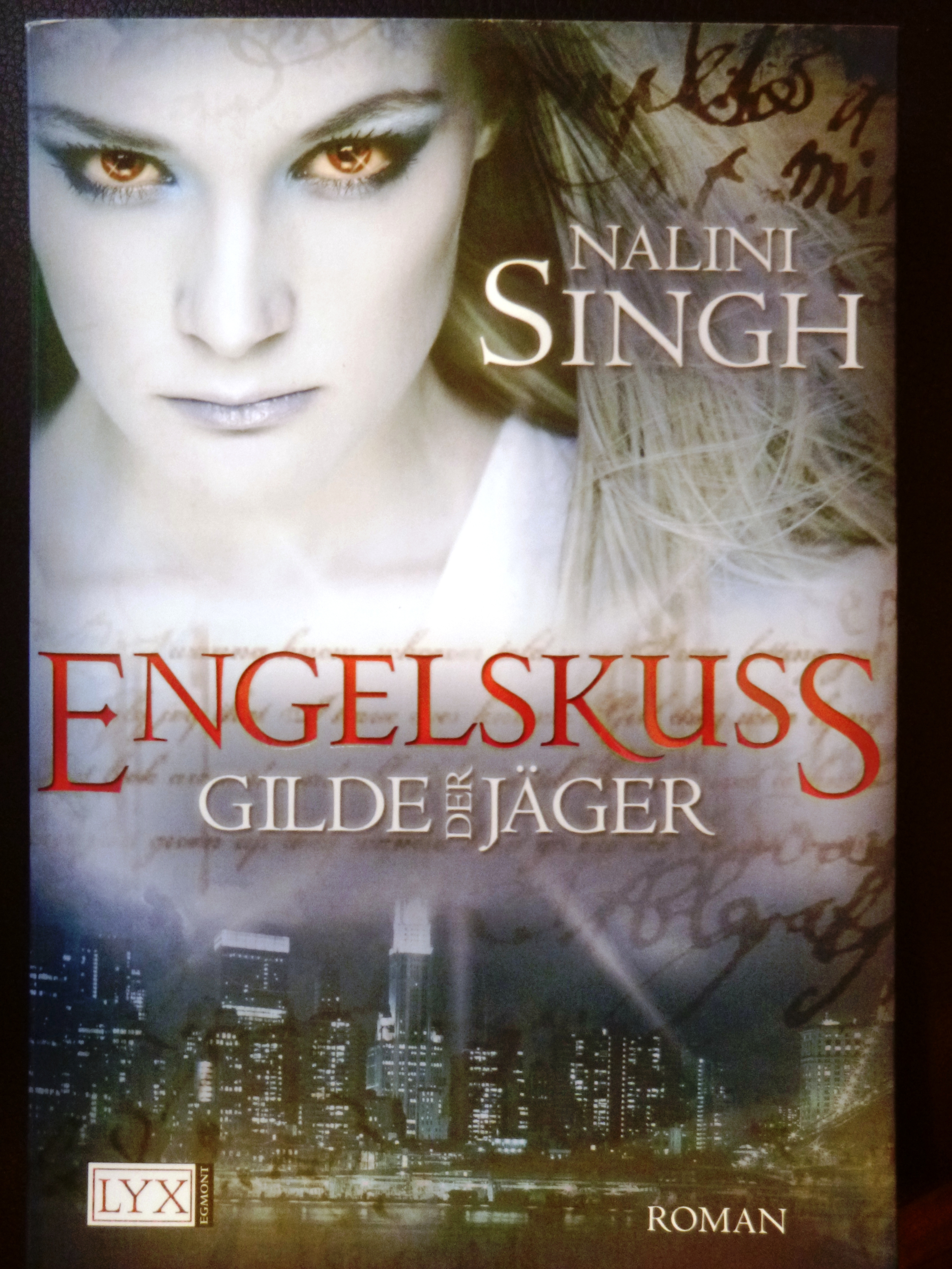 "Engelskuss" von Nalini Singh