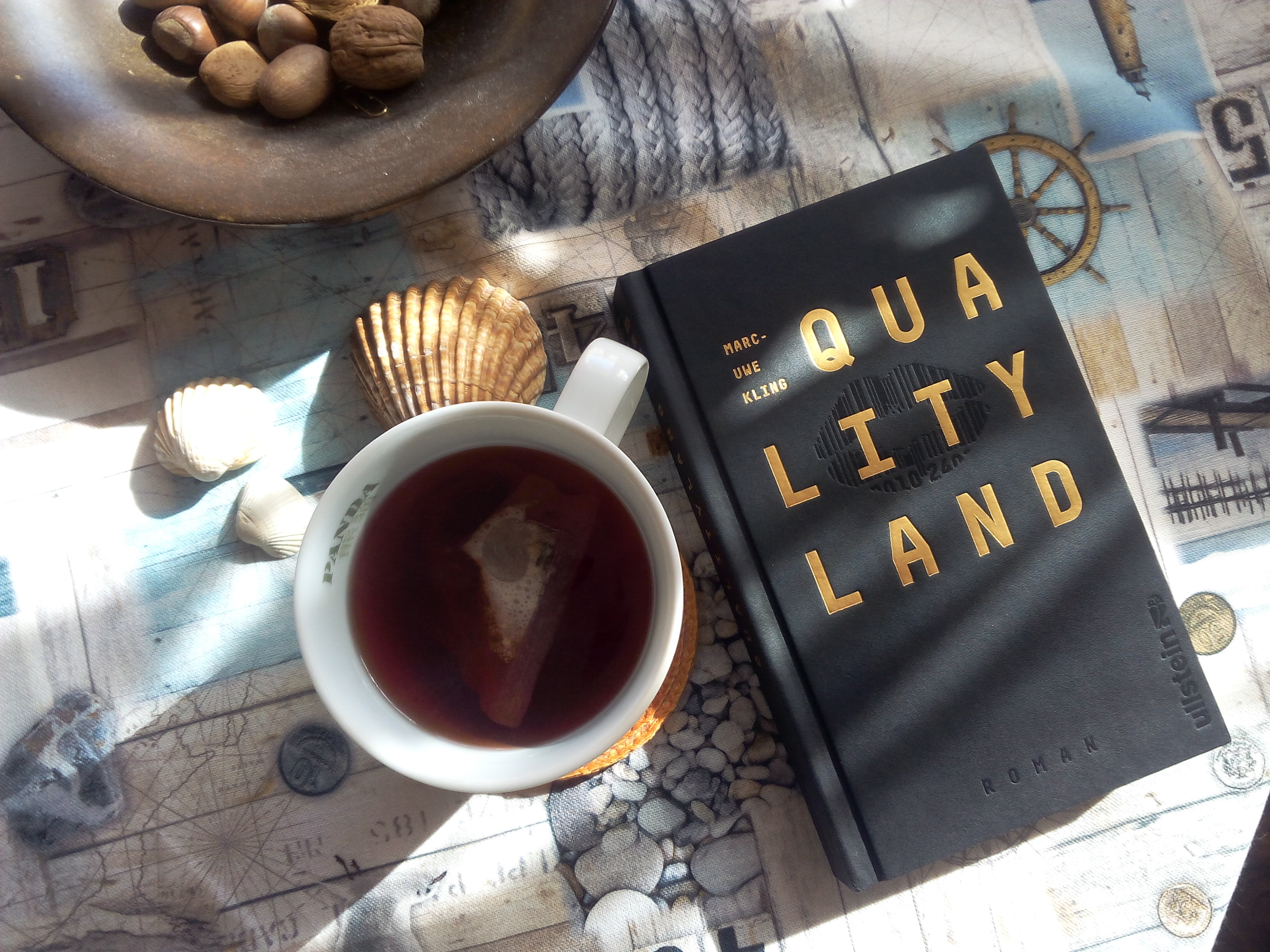 [Rezension] "QualityLand" von Marc-Uwe Kling