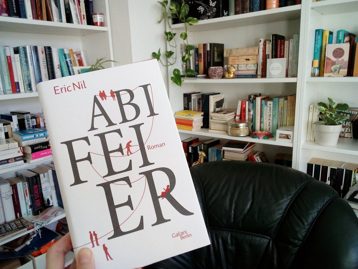 [Rezension] Konservative Familienbilder: "Abifeier" von Eric Neil