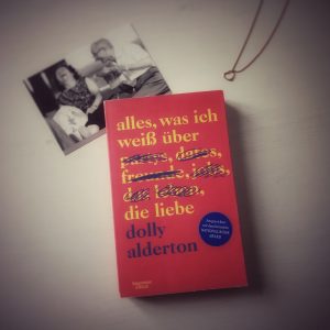 "Alles, was ich weiß über die Liebe" von Dolly Alderton: Eine Hommage an die Freundschaft!